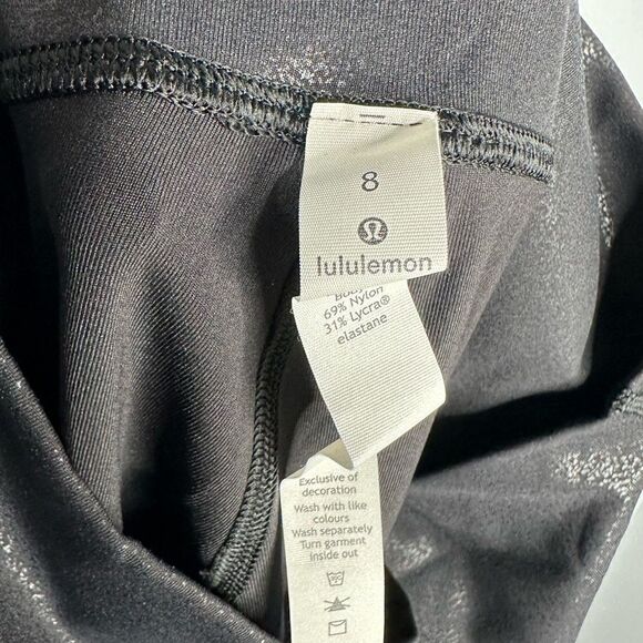 Lululemon Wunder Under High Rise crop leggings 21” size 8 Foil Print - Picture 10 of 10